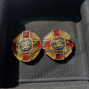 Chanel vintage clip on earrings
